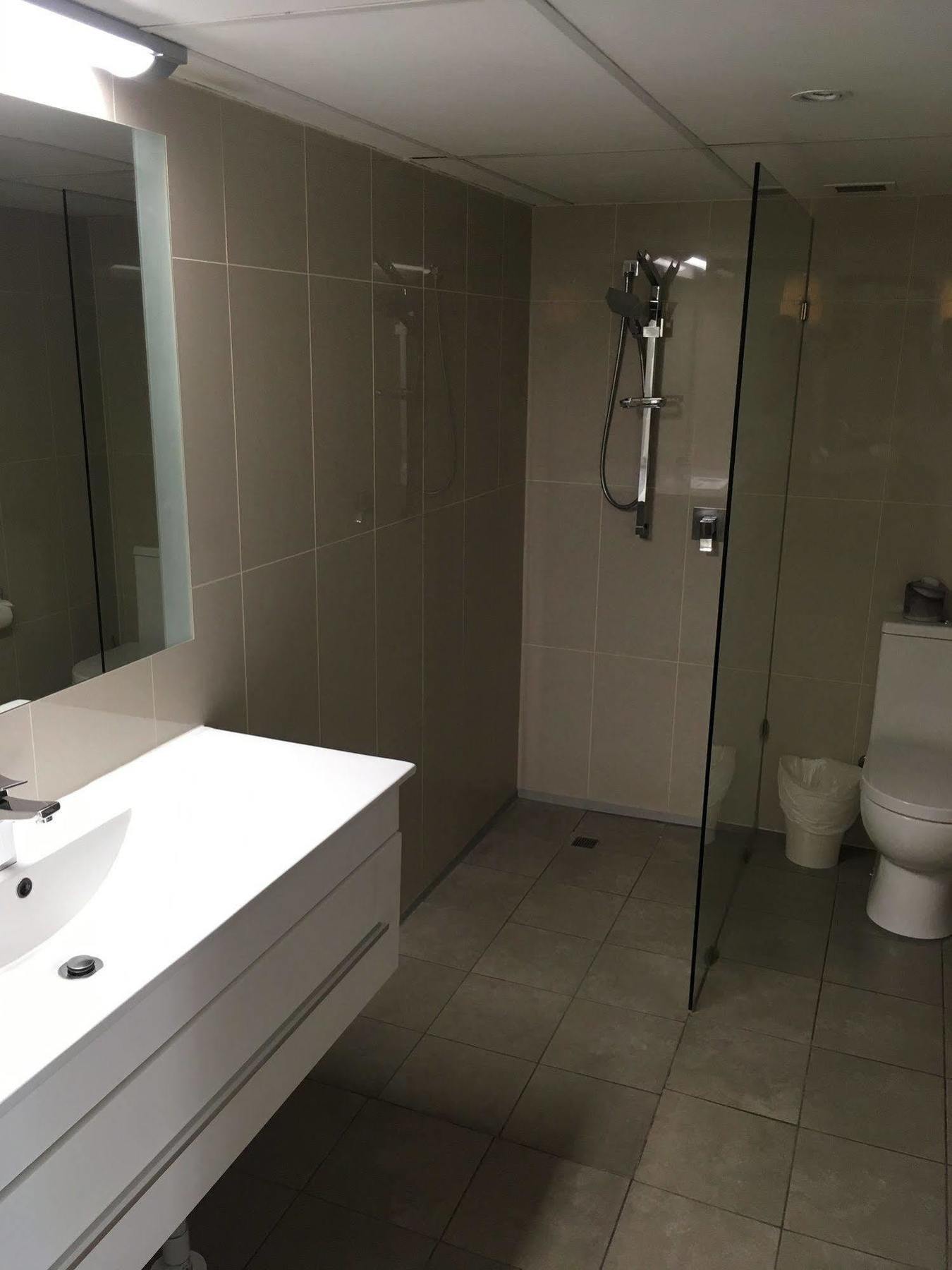 Oxley Court Serviced Apartments Canberra Exterior foto